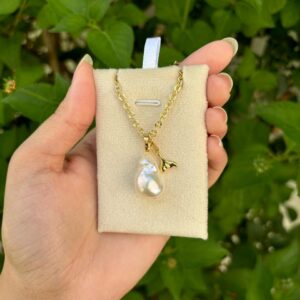 Baroque natural sea pearl